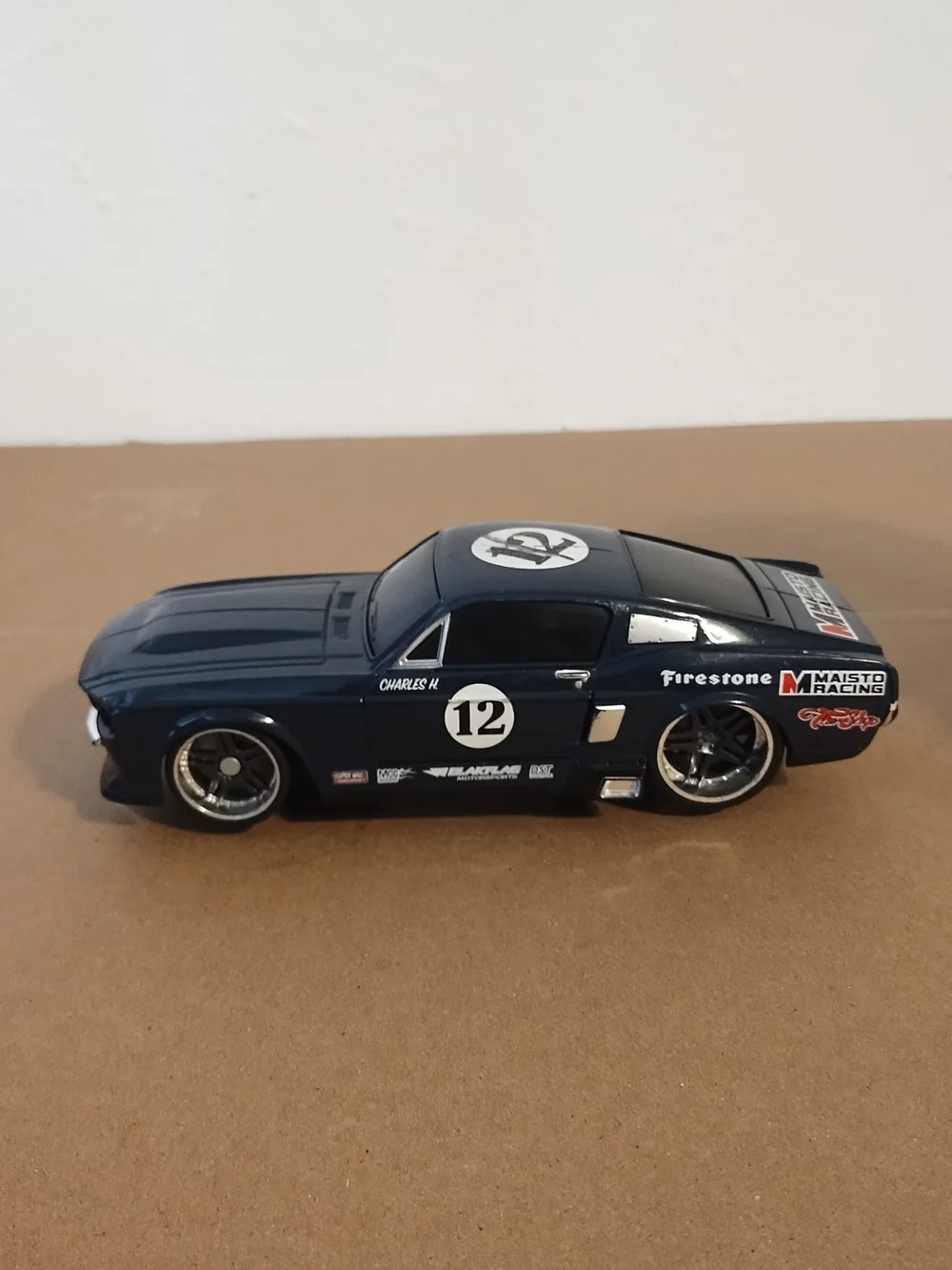 Maisto Tech 1:24 Scale 1967 Ford Mustang GT#12 no Remote Control